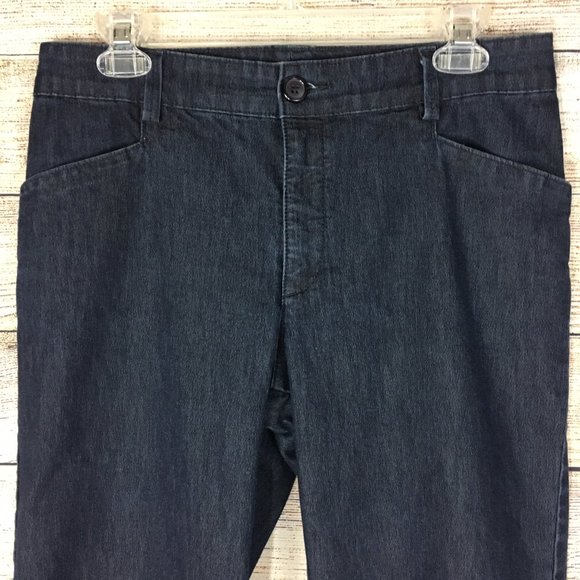 Lee Denim Capri Dark Wash Just below the Waist - Picture 2 of 7